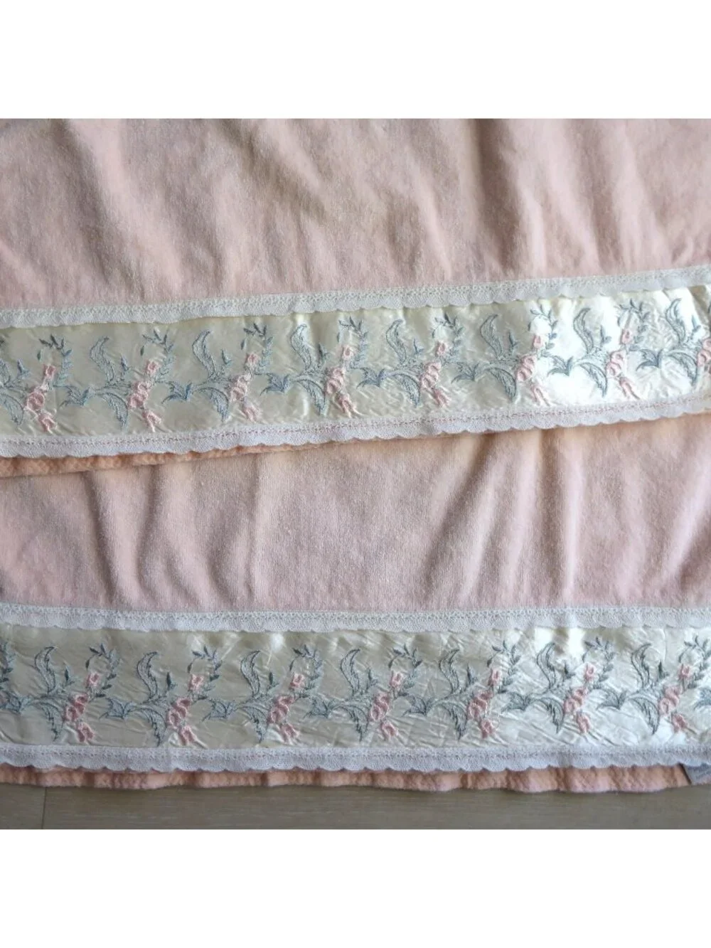Vintage Trousseau Peach Bath Towels Embroidered Satin Trim Lace Edge USA Made